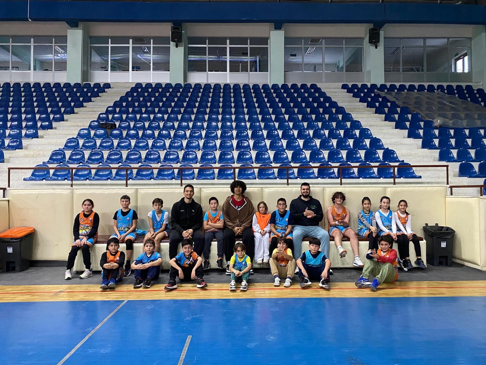 DPÜ Basketbol Oturuş